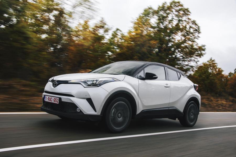  Toyota C-HR 2016 года  (WW) (фото 27 из 53)